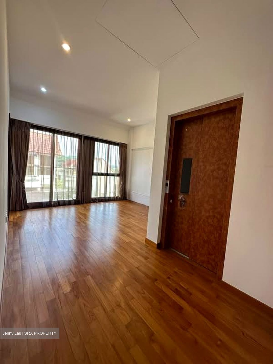 Holland Link (D10), Terrace #583606211